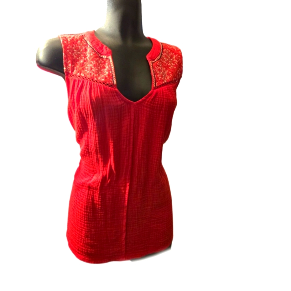 Ladies Red XS Sleevless Top